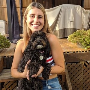 Meet your Posher, Alyssa